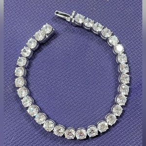 Nadri 7.5” crystal clear CZ tennis bracelet silver tone beautiful heavy quality